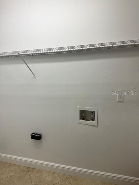 На продажу: $174,500 (2 спален, 2 ванн, 960 Квадратных фут)