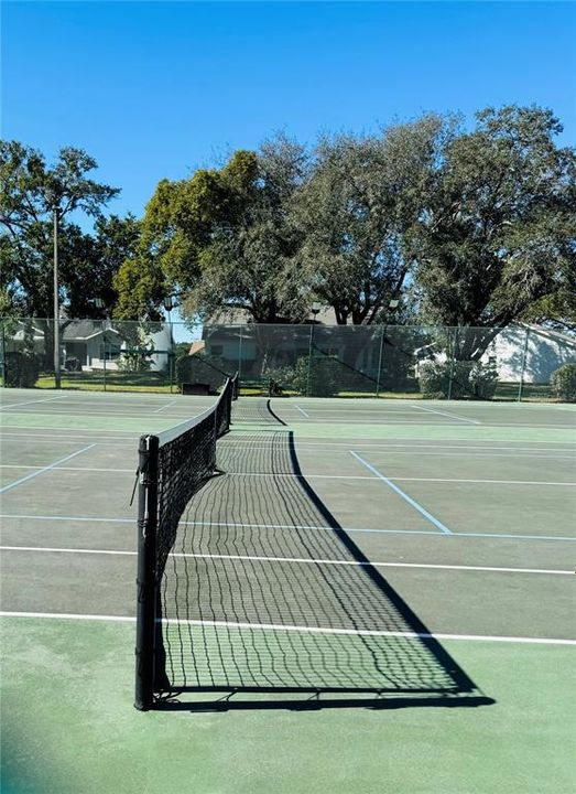 待售: $205,000 (2 贝兹, 2 浴室, 1326 平方英尺)