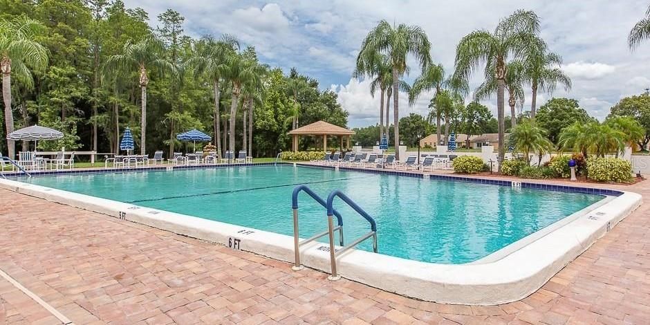 待售: $205,000 (2 贝兹, 2 浴室, 1326 平方英尺)