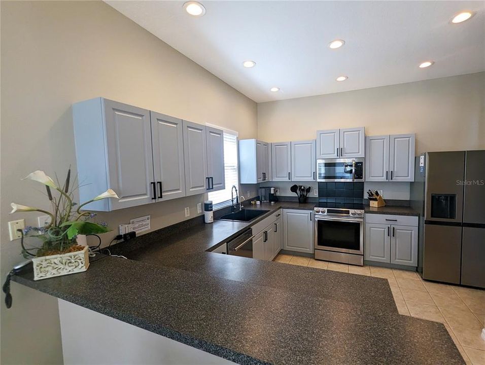 En Venta: $425,000 (4 camas, 3 baños, 1839 Pies cuadrados)