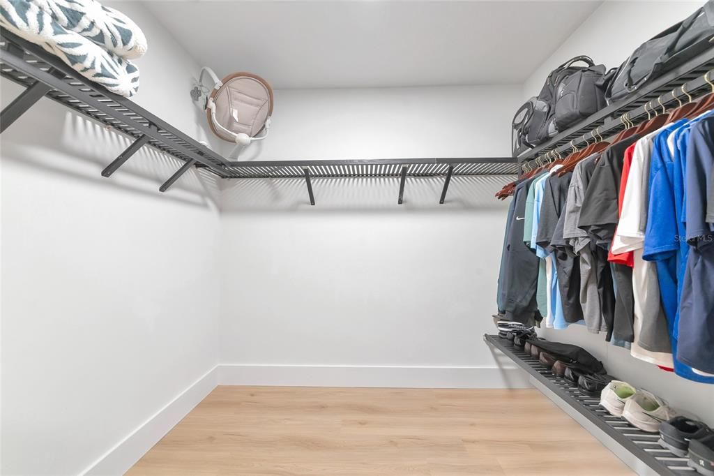 For Sale: $1,575,000 (4 beds, 2 baths, 2499 Square Feet)