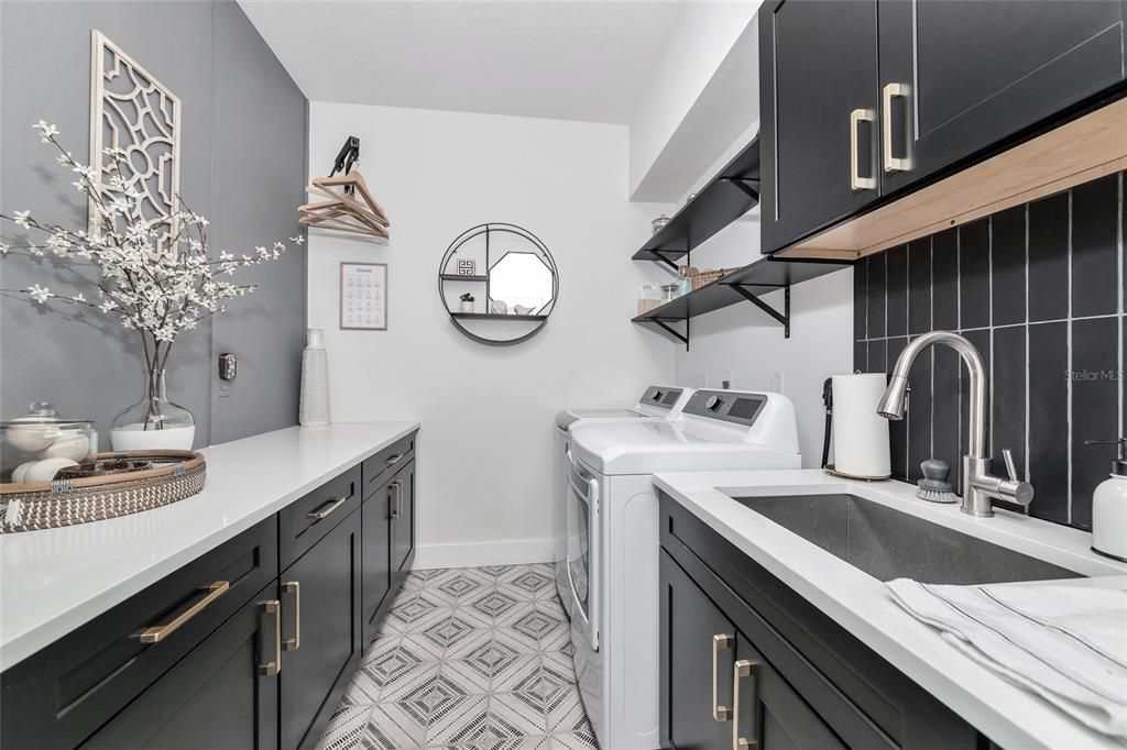 For Sale: $1,575,000 (4 beds, 2 baths, 2499 Square Feet)