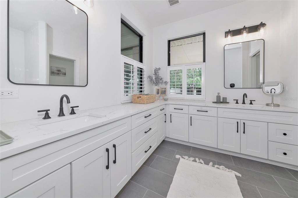 For Sale: $1,575,000 (4 beds, 2 baths, 2499 Square Feet)