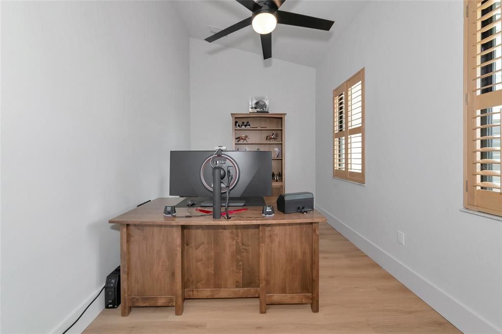 For Sale: $1,575,000 (4 beds, 2 baths, 2499 Square Feet)