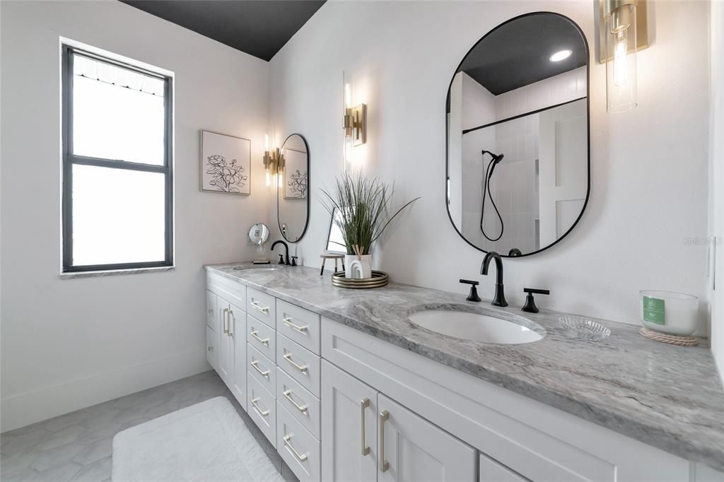 For Sale: $1,575,000 (4 beds, 2 baths, 2499 Square Feet)