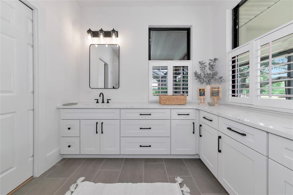 For Sale: $1,575,000 (4 beds, 2 baths, 2499 Square Feet)