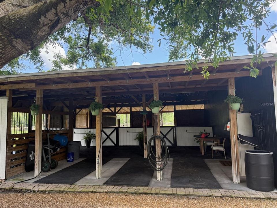 For Sale: $1,575,000 (4 beds, 2 baths, 2499 Square Feet)