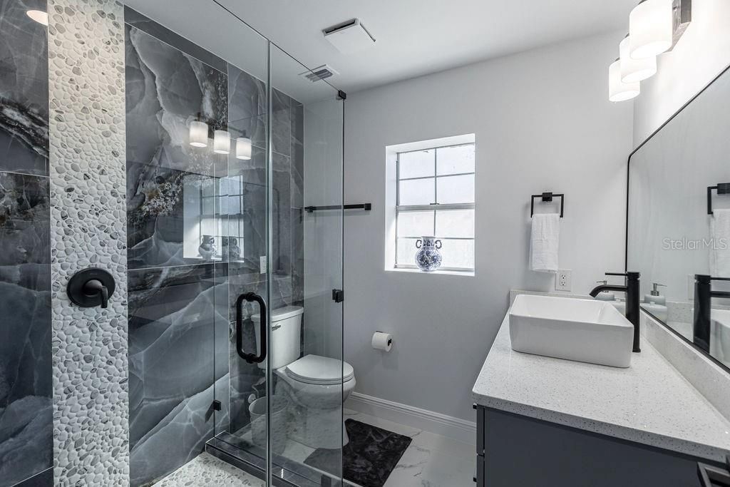 For Sale: $735,000 (4 beds, 3 baths, 1913 Square Feet)