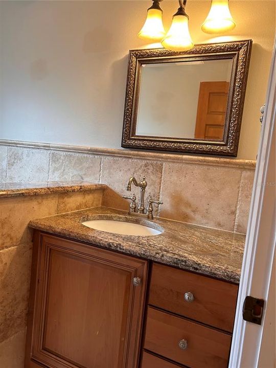 В аренду: $2,900 (2 спален, 1 ванн, 980 Квадратных фут)