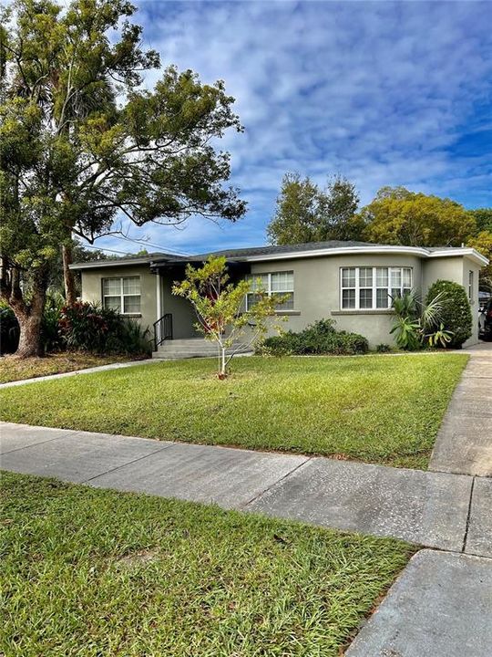 В аренду: $2,900 (2 спален, 1 ванн, 980 Квадратных фут)