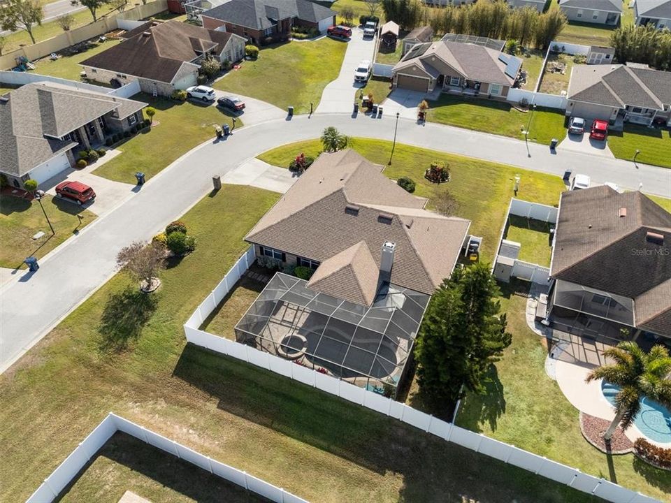 На продажу: $392,000 (4 спален, 2 ванн, 1699 Квадратных фут)