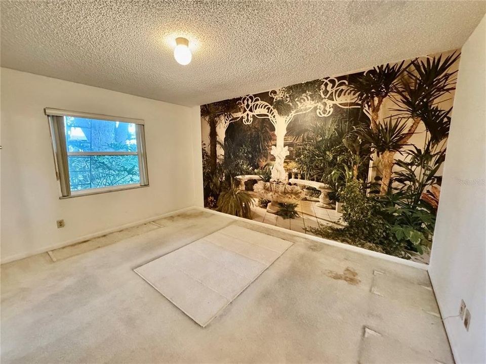 En Venta: $285,000 (4 camas, 2 baños, 1460 Pies cuadrados)