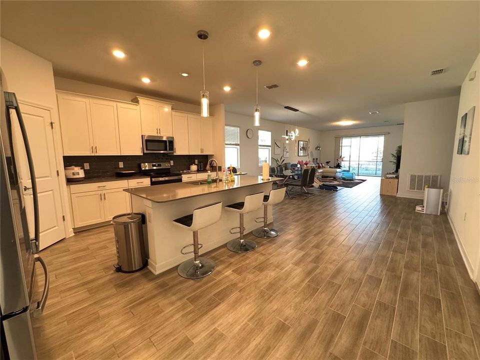 В аренду: $2,900 (3 спален, 2 ванн, 2110 Квадратных фут)