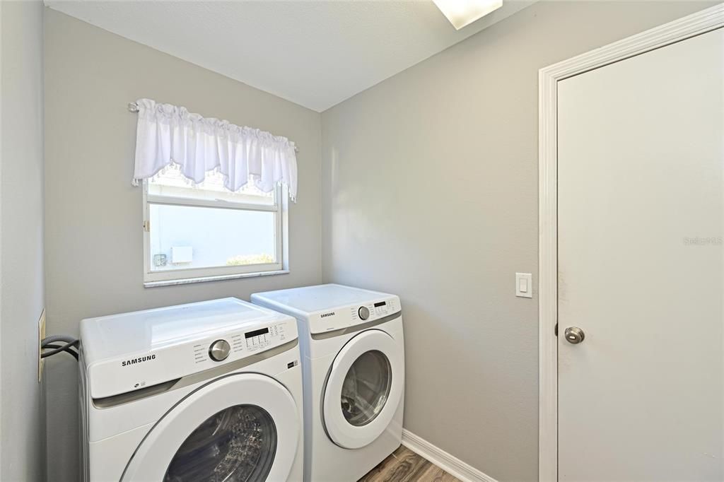 待售: $464,900 (3 贝兹, 2 浴室, 1724 平方英尺)