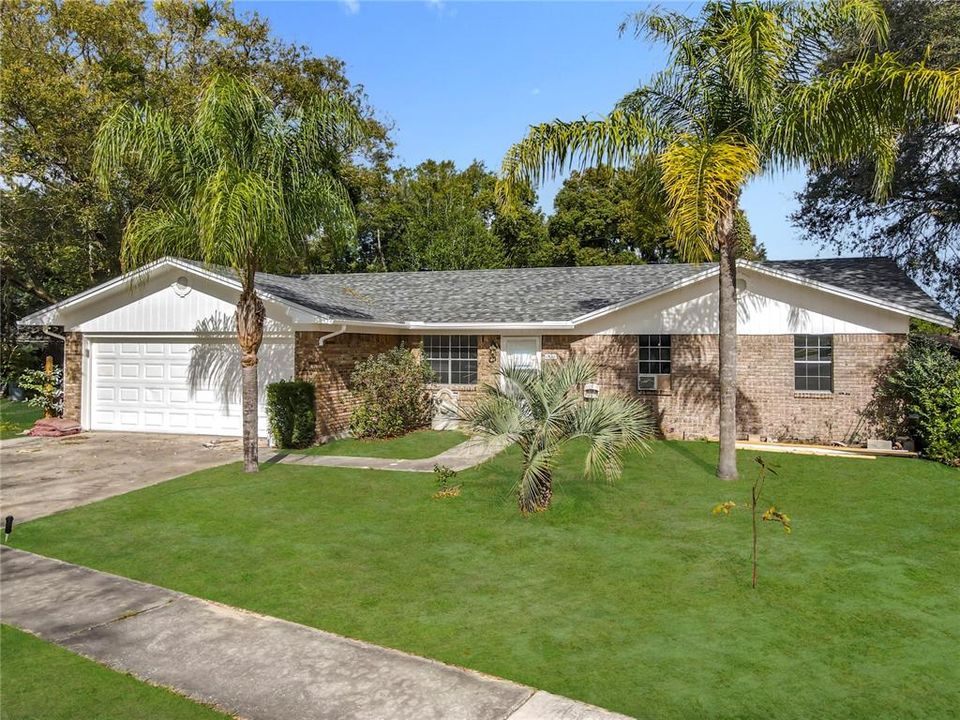 For Sale: $319,000 (3 beds, 2 baths, 1499 Square Feet)