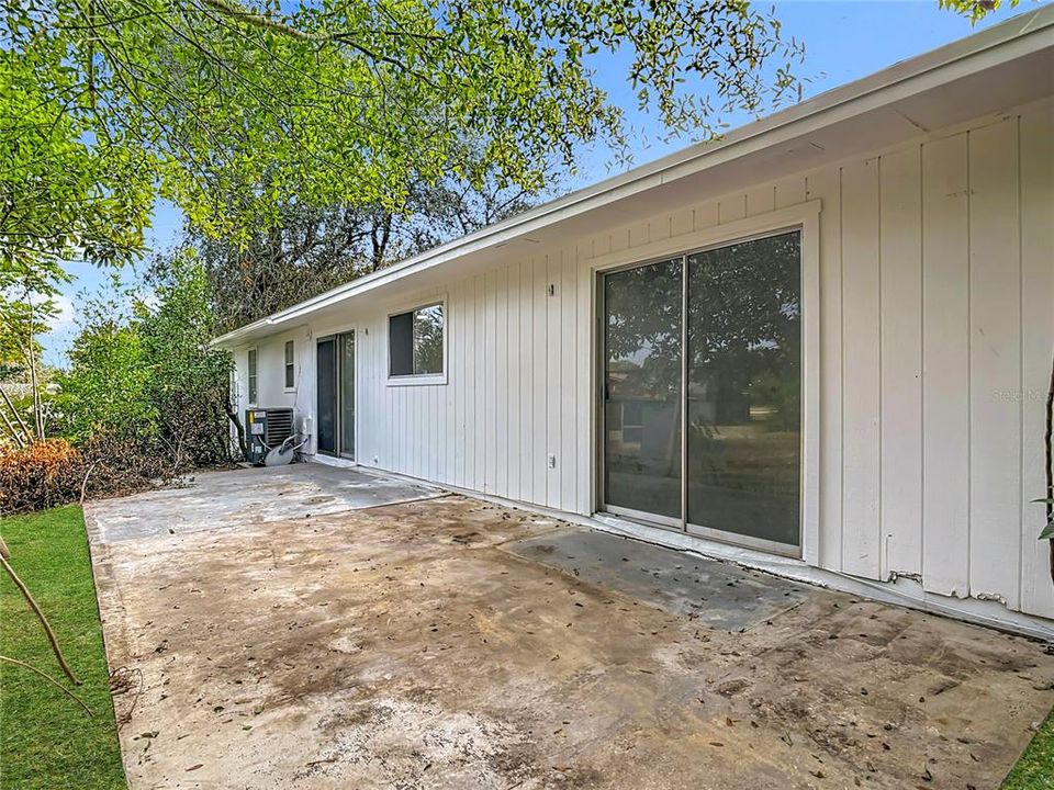 For Sale: $319,000 (3 beds, 2 baths, 1499 Square Feet)