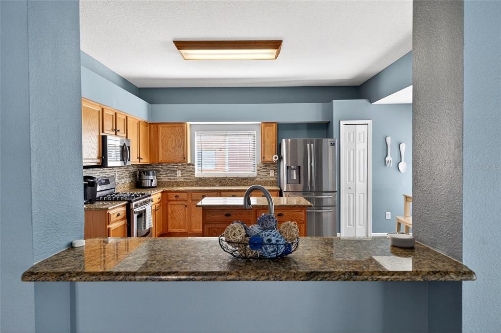 For Sale: $525,000 (6 beds, 3 baths, 3125 Square Feet)