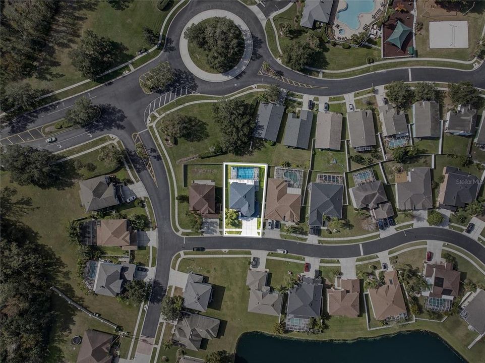 For Sale: $525,000 (6 beds, 3 baths, 3125 Square Feet)