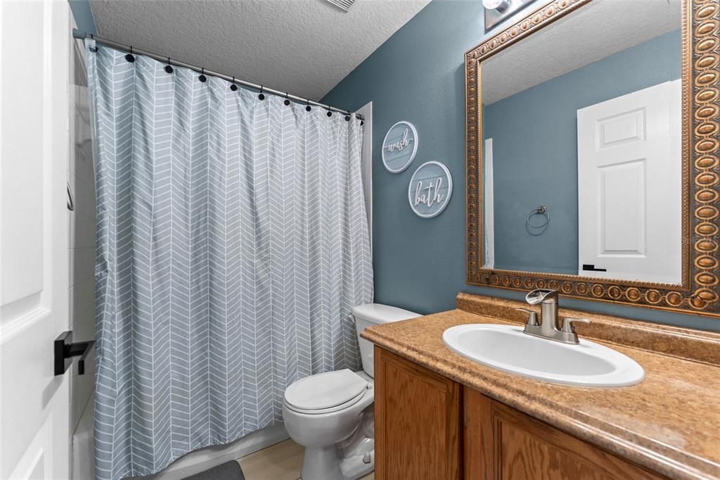 For Sale: $525,000 (6 beds, 3 baths, 3125 Square Feet)