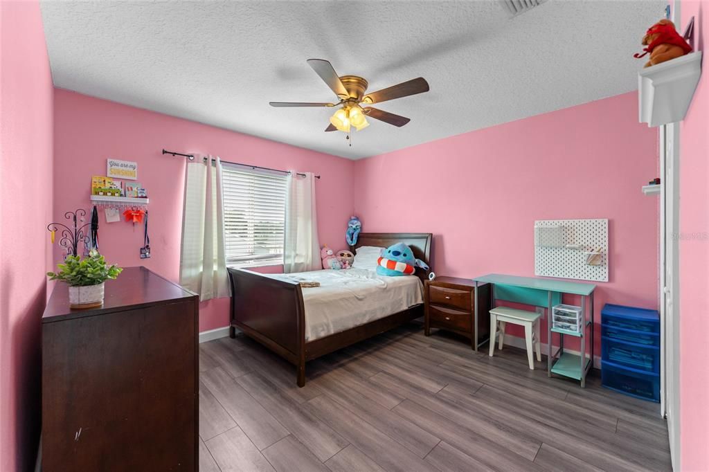 For Sale: $525,000 (6 beds, 3 baths, 3125 Square Feet)