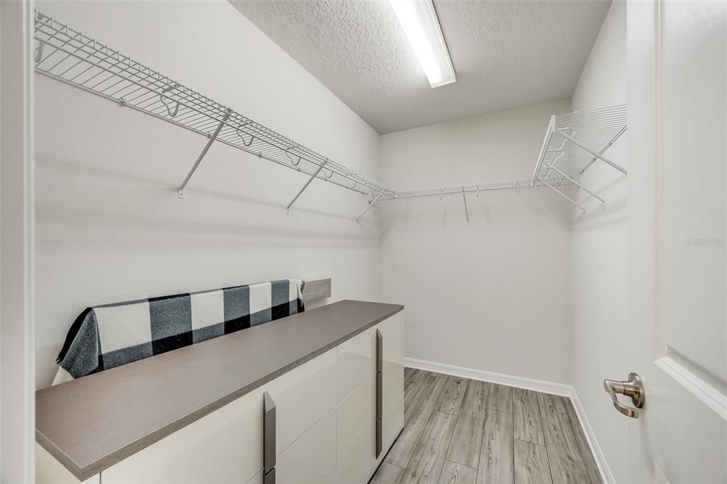 В аренду: $2,990 (4 спален, 3 ванн, 1809 Квадратных фут)