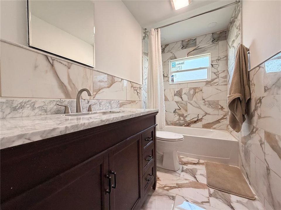 待售: $550,000 (4 贝兹, 3 浴室, 1788 平方英尺)