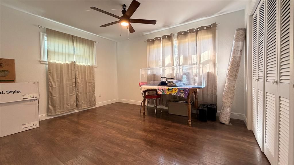 待售: $550,000 (4 贝兹, 3 浴室, 1788 平方英尺)