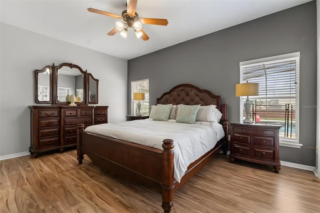 En Venta: $599,900 (6 camas, 6 baños, 3366 Pies cuadrados)