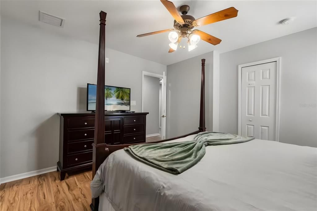 En Venta: $599,900 (6 camas, 6 baños, 3366 Pies cuadrados)