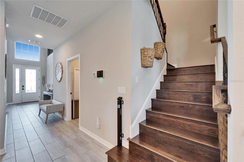 For Sale: $600,000 (5 beds, 4 baths, 3566 Square Feet)