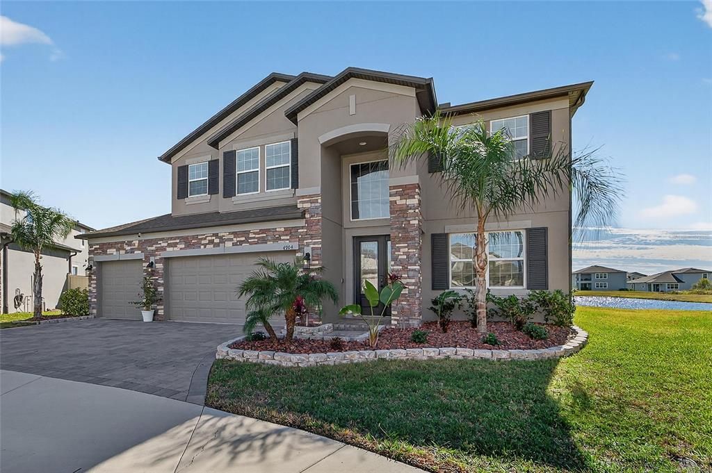 For Sale: $600,000 (5 beds, 4 baths, 3566 Square Feet)