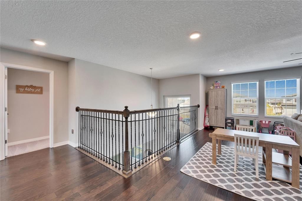 For Sale: $600,000 (5 beds, 4 baths, 3566 Square Feet)