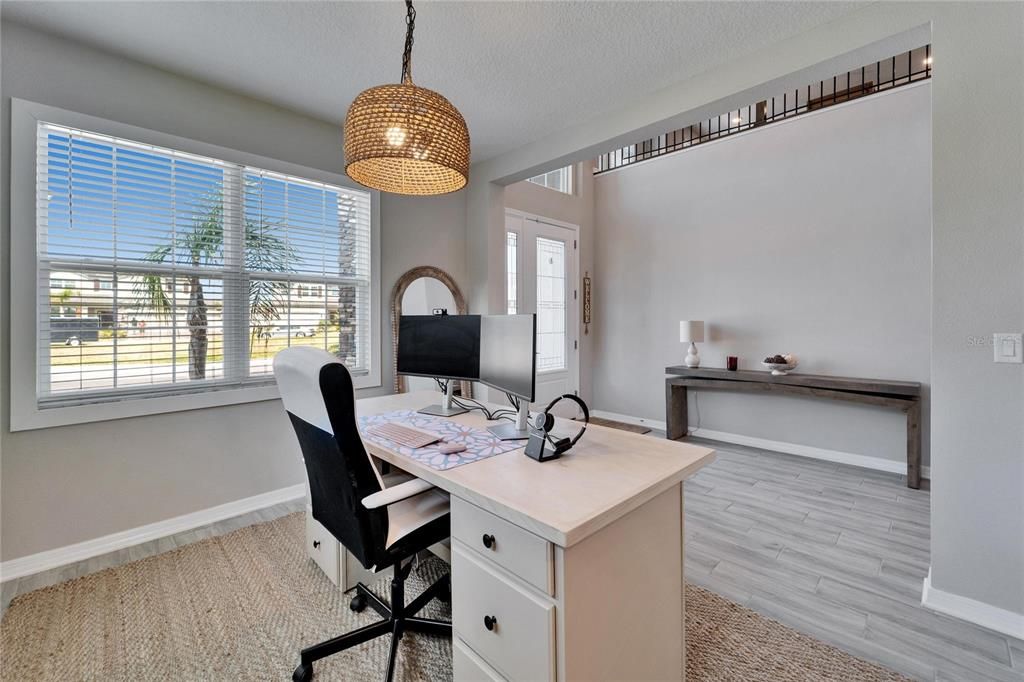 For Sale: $600,000 (5 beds, 4 baths, 3566 Square Feet)