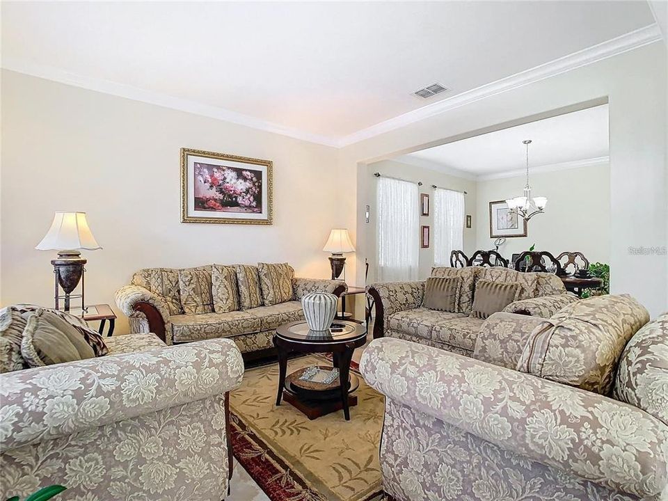 For Sale: $250,000 (4 beds, 3 baths, 2683 Square Feet)