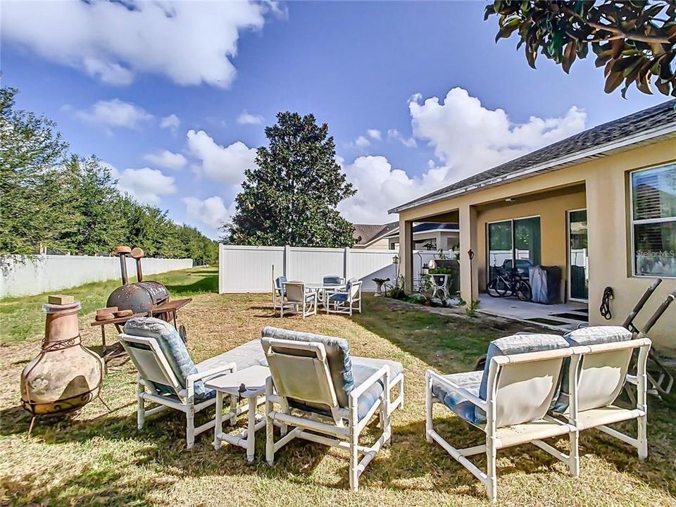 For Sale: $250,000 (4 beds, 3 baths, 2683 Square Feet)