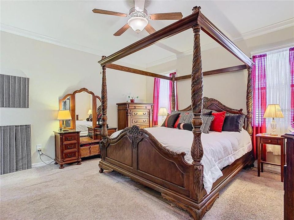 For Sale: $250,000 (4 beds, 3 baths, 2683 Square Feet)