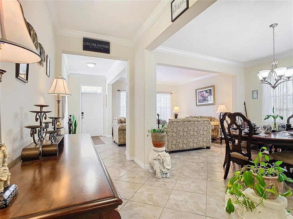 For Sale: $250,000 (4 beds, 3 baths, 2683 Square Feet)