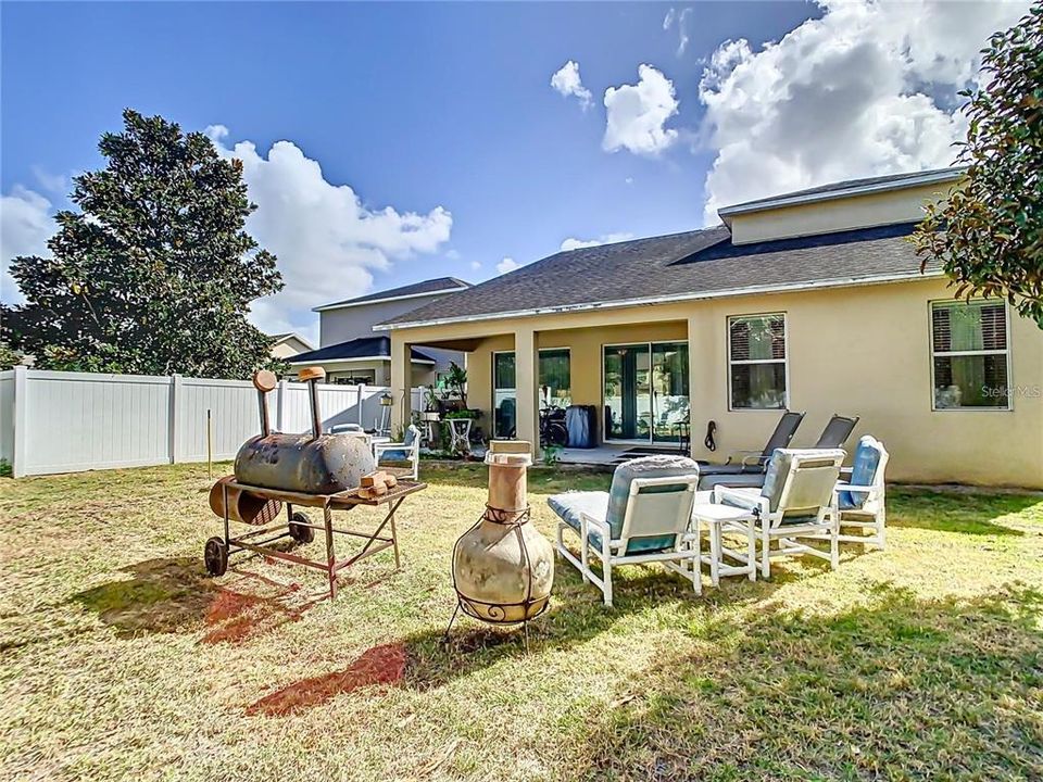 For Sale: $250,000 (4 beds, 3 baths, 2683 Square Feet)