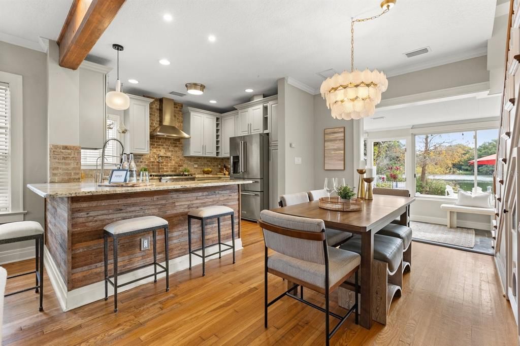 En Venta: $715,000 (4 camas, 2 baños, 1590 Pies cuadrados)