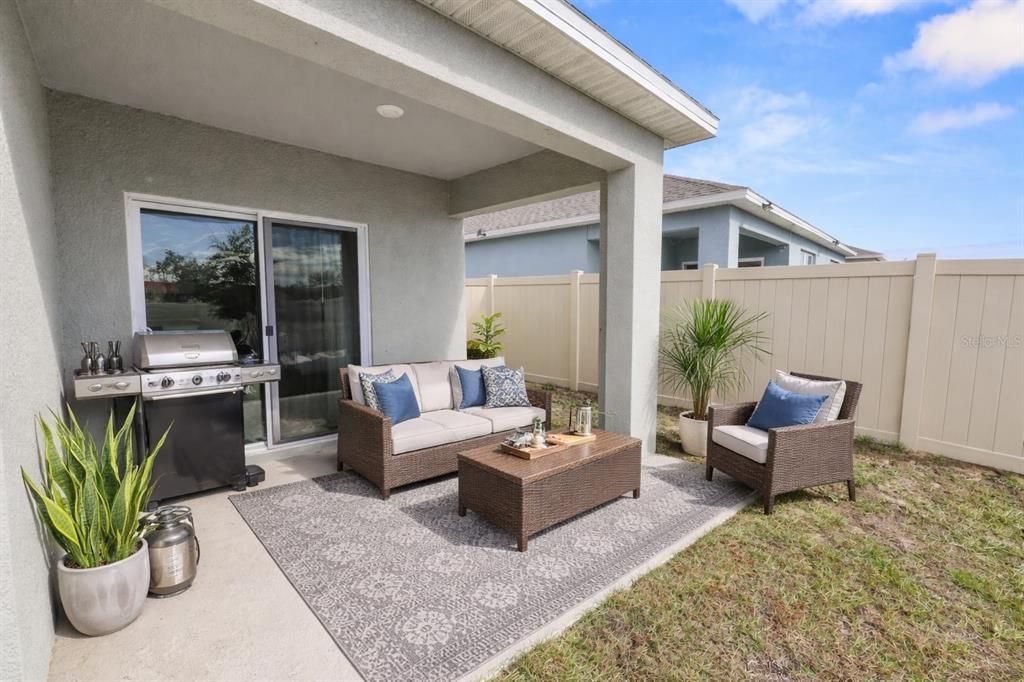 На продажу: $280,000 (4 спален, 2 ванн, 1867 Квадратных фут)