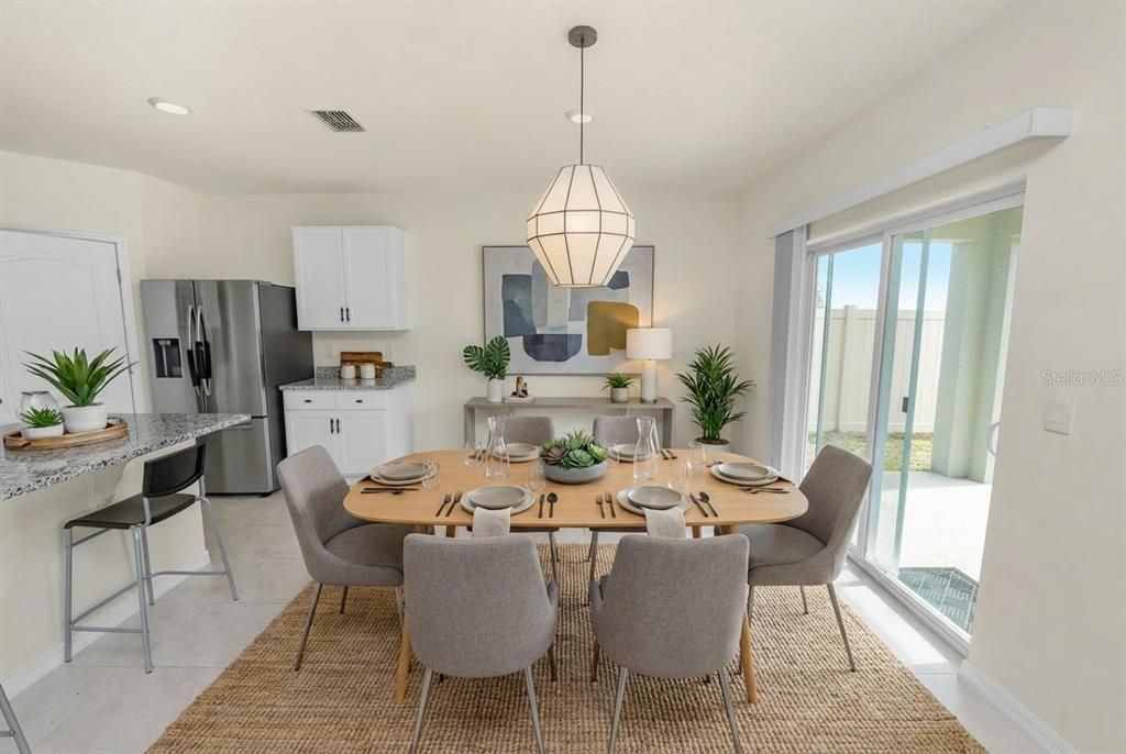 На продажу: $280,000 (4 спален, 2 ванн, 1867 Квадратных фут)