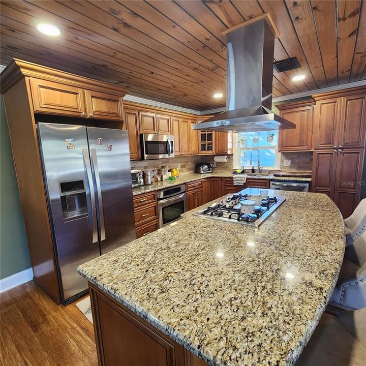 На продажу: $1,200,000 (3 спален, 2 ванн, 1602 Квадратных фут)