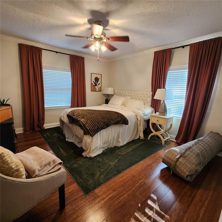 На продажу: $1,200,000 (3 спален, 2 ванн, 1602 Квадратных фут)