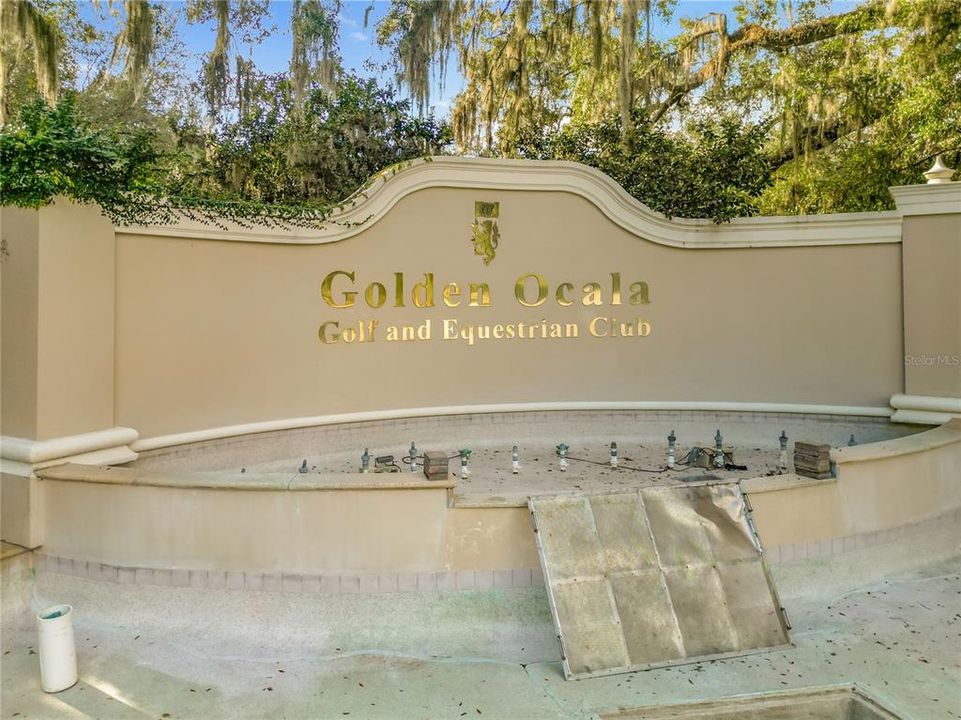 For Sale: $1,599,000 (2 beds, 2 baths, 2478 Square Feet)