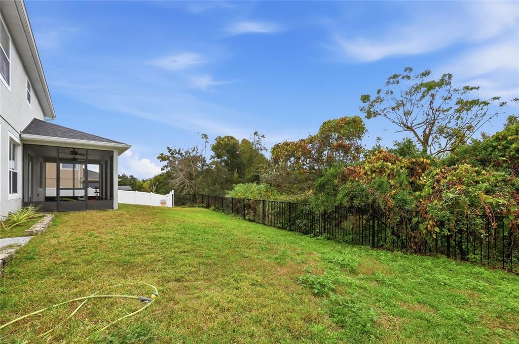 出租: $3,600 (5 贝兹, 4 浴室, 3819 平方英尺)