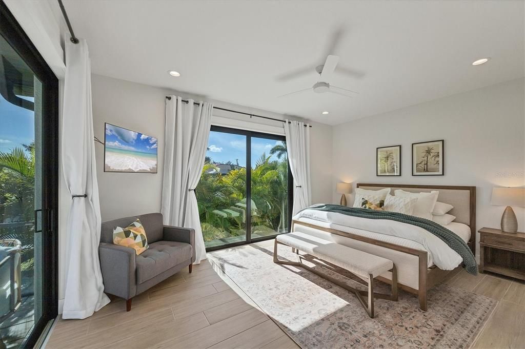 For Sale: $1,180,000 (4 beds, 3 baths, 2472 Square Feet)