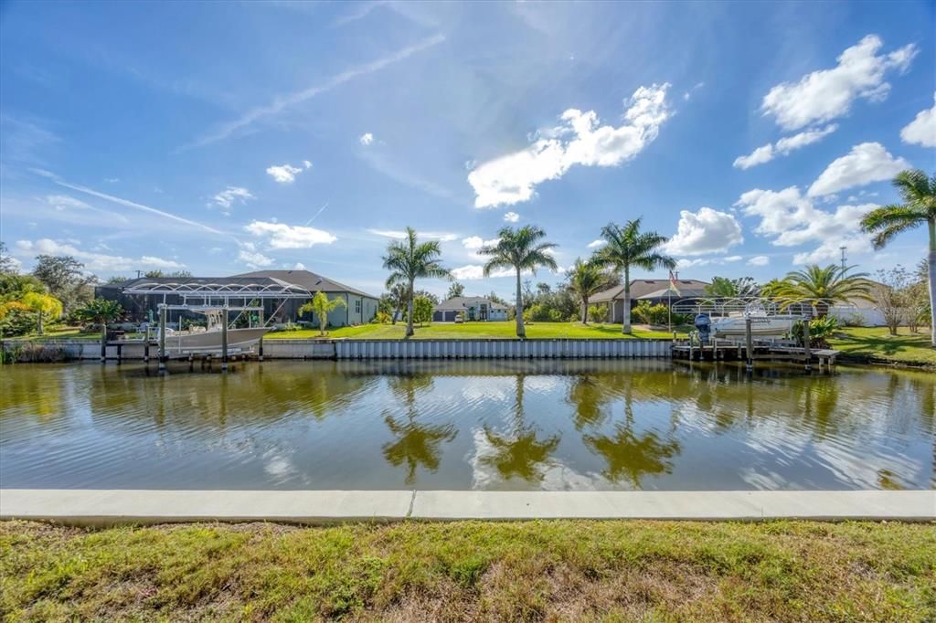 For Sale: $1,180,000 (4 beds, 3 baths, 2472 Square Feet)