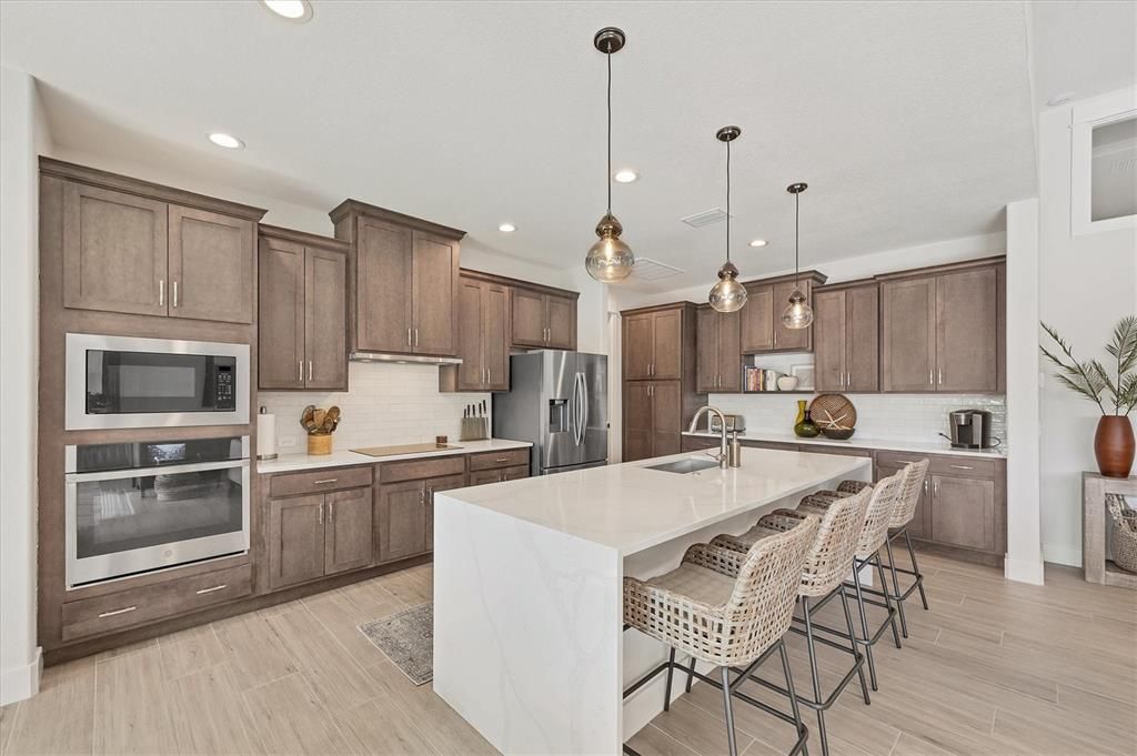 For Sale: $1,180,000 (4 beds, 3 baths, 2472 Square Feet)