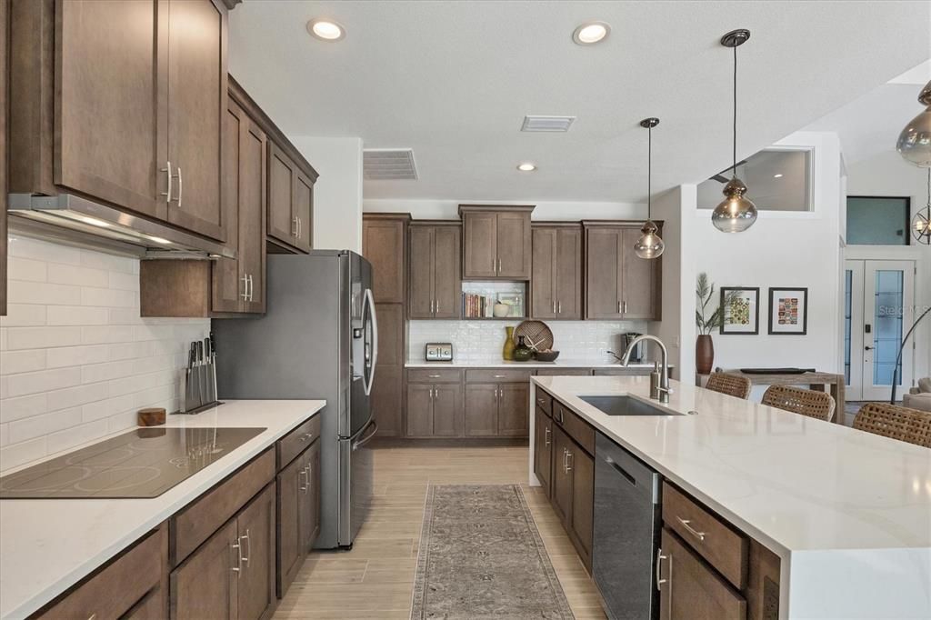 For Sale: $1,180,000 (4 beds, 3 baths, 2472 Square Feet)