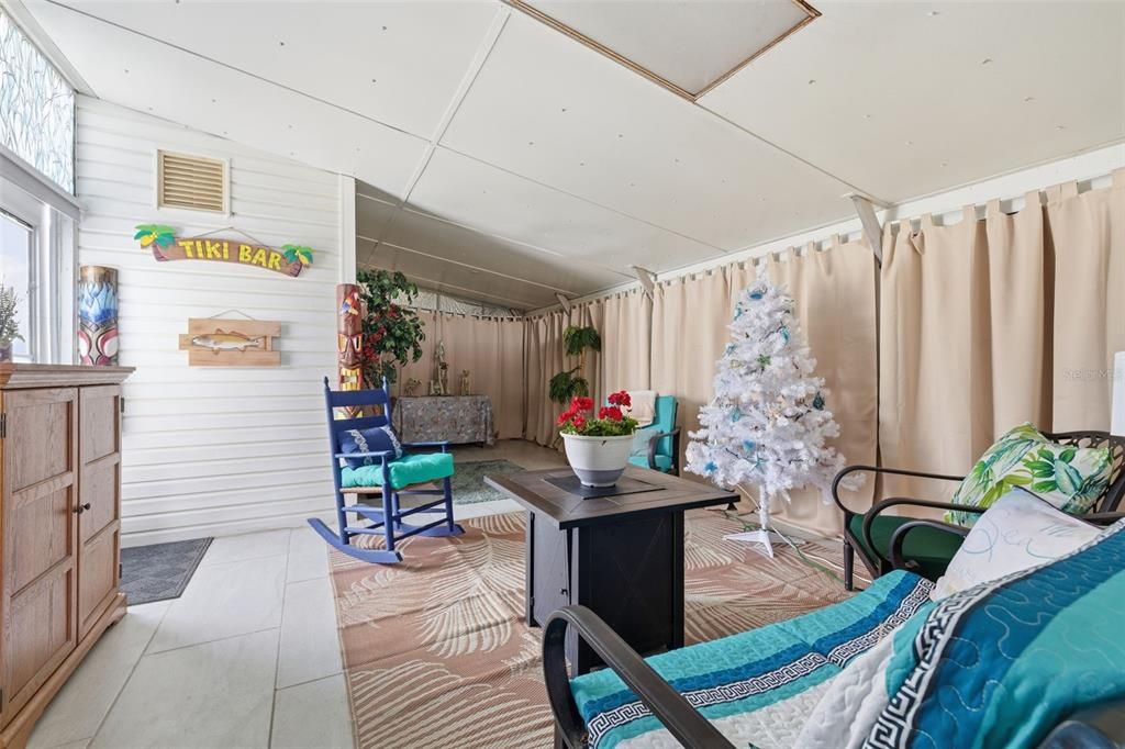 En Venta: $169,900 (2 camas, 2 baños, 864 Pies cuadrados)